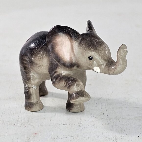 Hagen Renaker Elephant Baby Miniature Figurine Matte *Repaired* - Picture 2 of 11